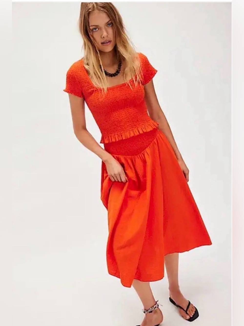 Free People Braveheart solid set.
NWT. Tangerine combo size XL